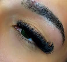 Mega Volume Lash Extensions